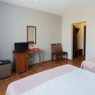 Гостиница Русское подворье Ростов Трехместный первой категории-4